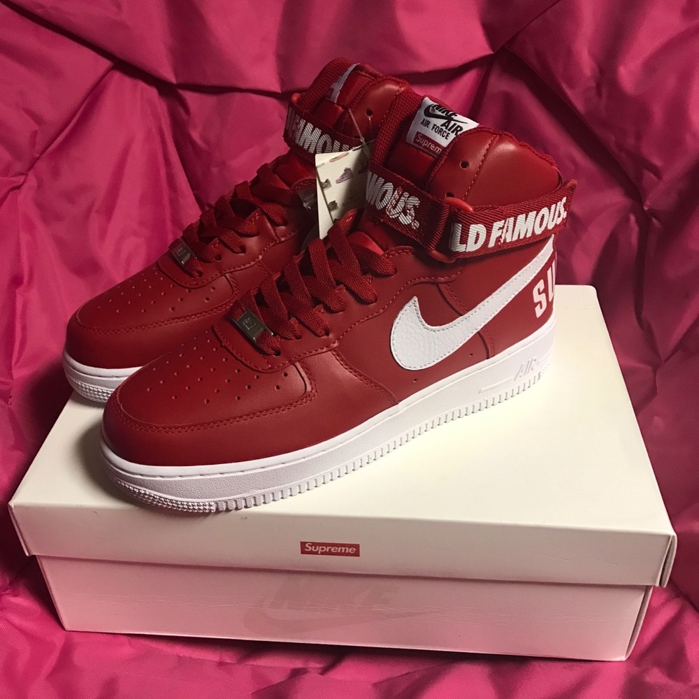 Nike Air Force x Supreme